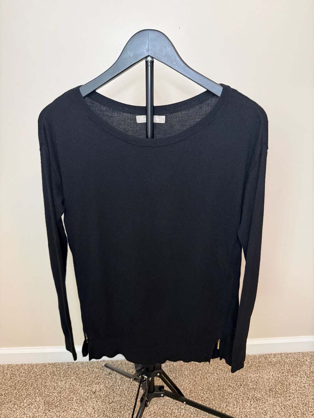 ☀️Banana Republic Black Side Zip Long Sleeve Sweater Size S